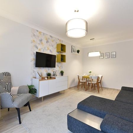 Kiralykut 2 Apartman - Ingyen Parkolas, Bicajok, Ac Szekesfehervar Exterior photo