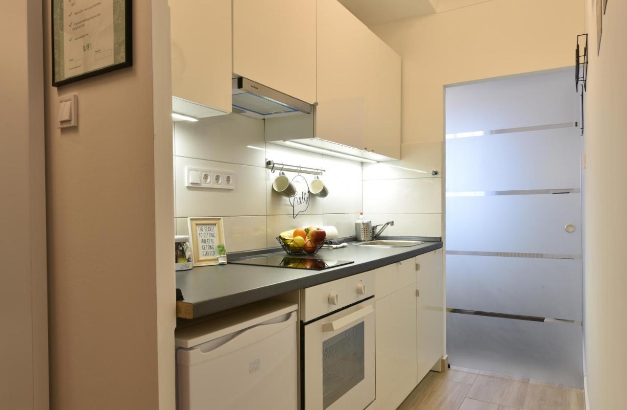 Kiralykut 2 Apartman - Ingyen Parkolas, Bicajok, Ac Szekesfehervar Exterior photo
